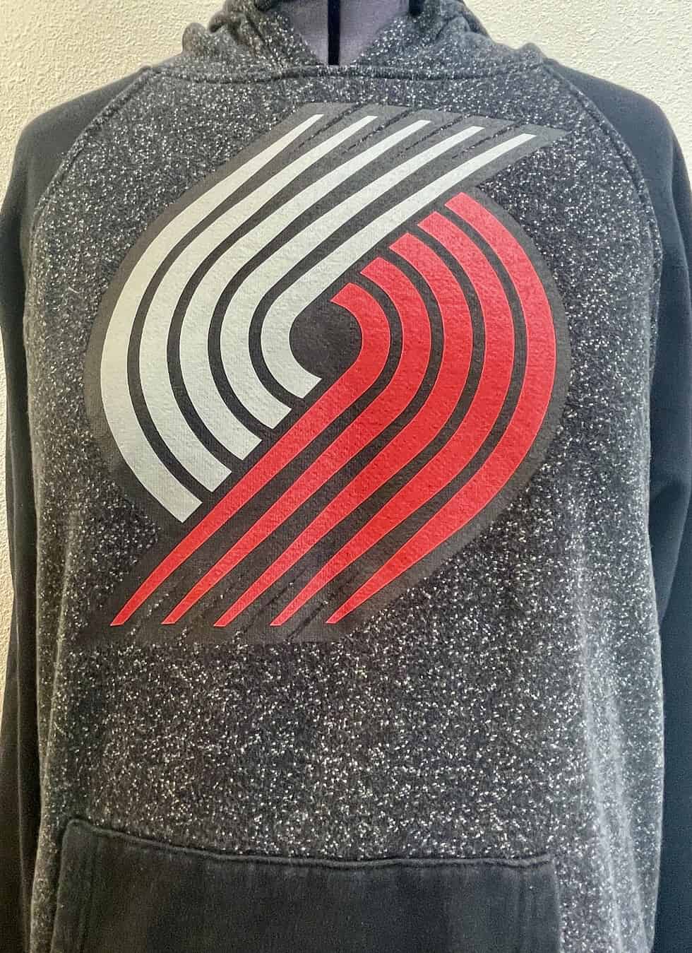 Trail Blazers Hoodie Sweatshirt (L) - Image 2