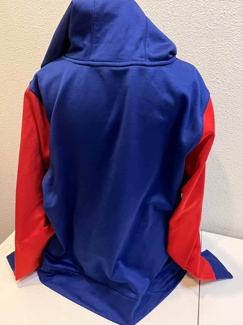 Youth Large Chicago Cubs Nike Hoodie (Like New) - Image 3