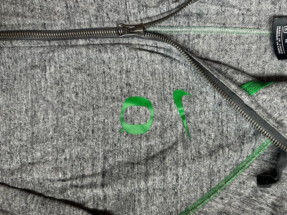 New Women's XL Nike U. Oregon Zip Up Hoodie - Image 2