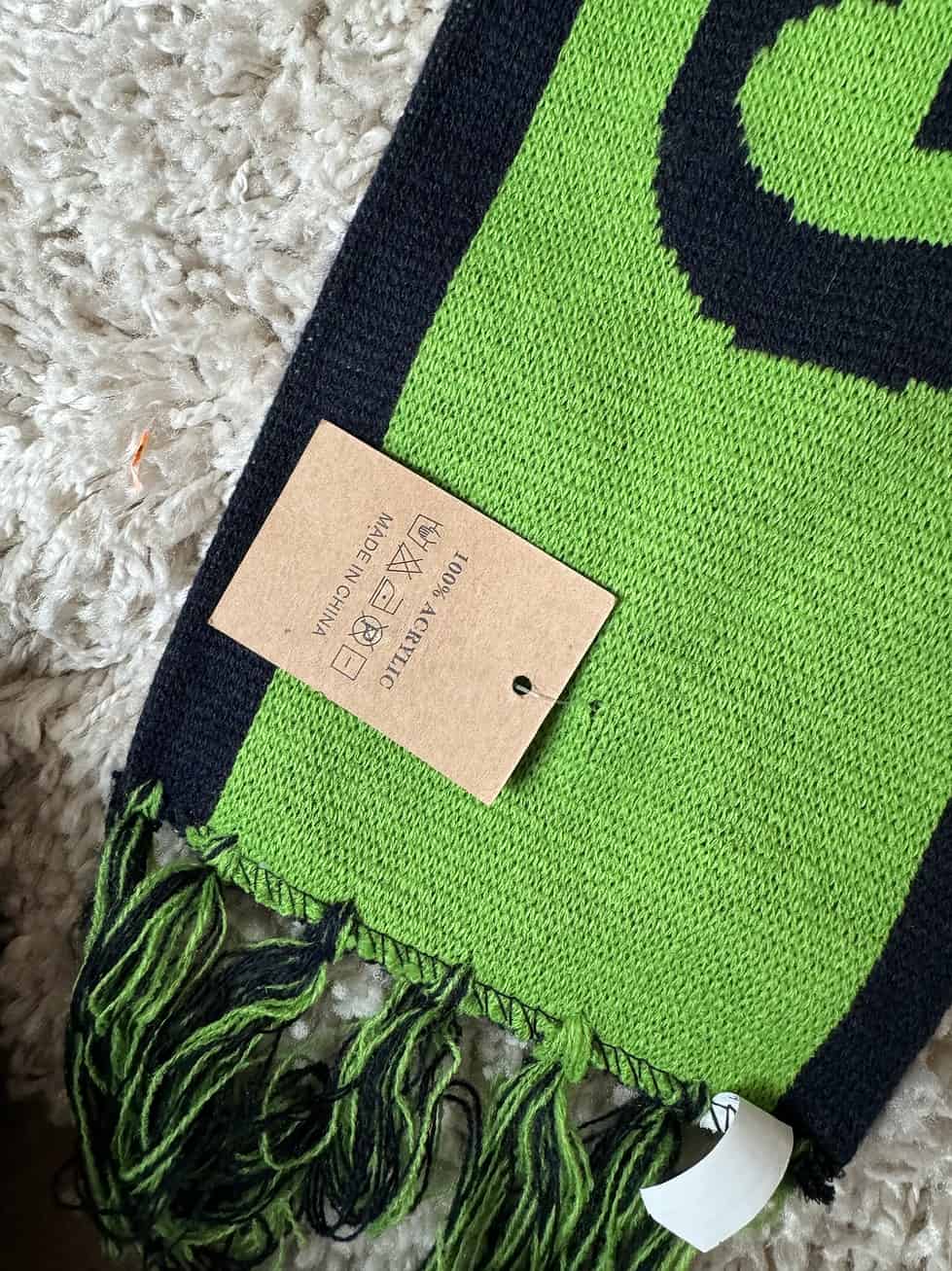 NEW Seattle Seahawks Scarf - Image 4