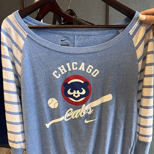 Nike Chicago Cubs Striped Raglan Shirt