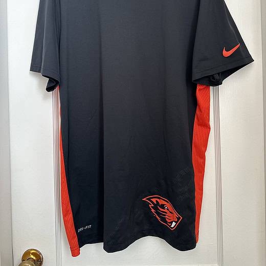 Oregon State Nike Dri-Fit T-Shirt (L)