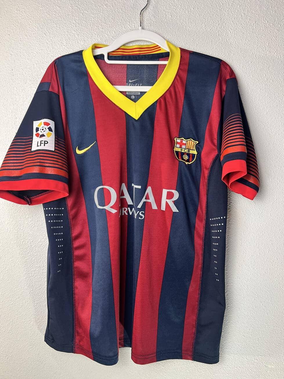 FC Barcelona 2013-14 Home Jersey – Size L - Image 3