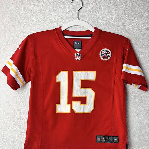 Full view of Patrick Mahomes #15 Kansas City Chiefs youth jersey.