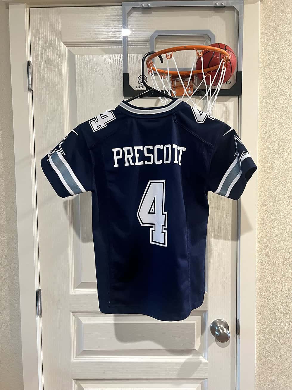 Dallas Cowboys Dak Prescott #4 Nike Youth Jersey (S) - Image 2
