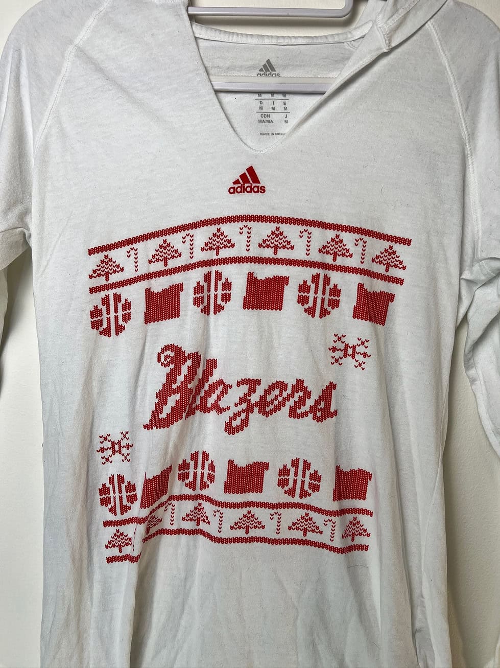 Portland Trail Blazers Holiday Hoodie - Medium - Image 2