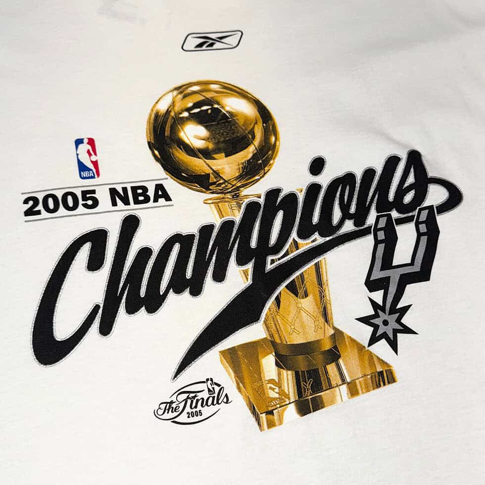 Reebok 2005 San Antonio Spurs Champs Tee Sz M - Image 2