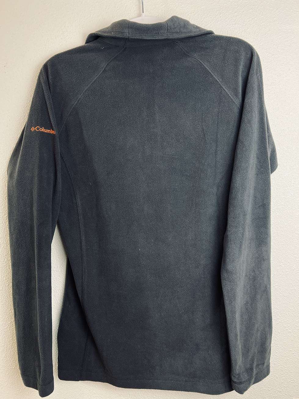 Back view of Oregon State Columbia fleece pullover in charcoal gray.