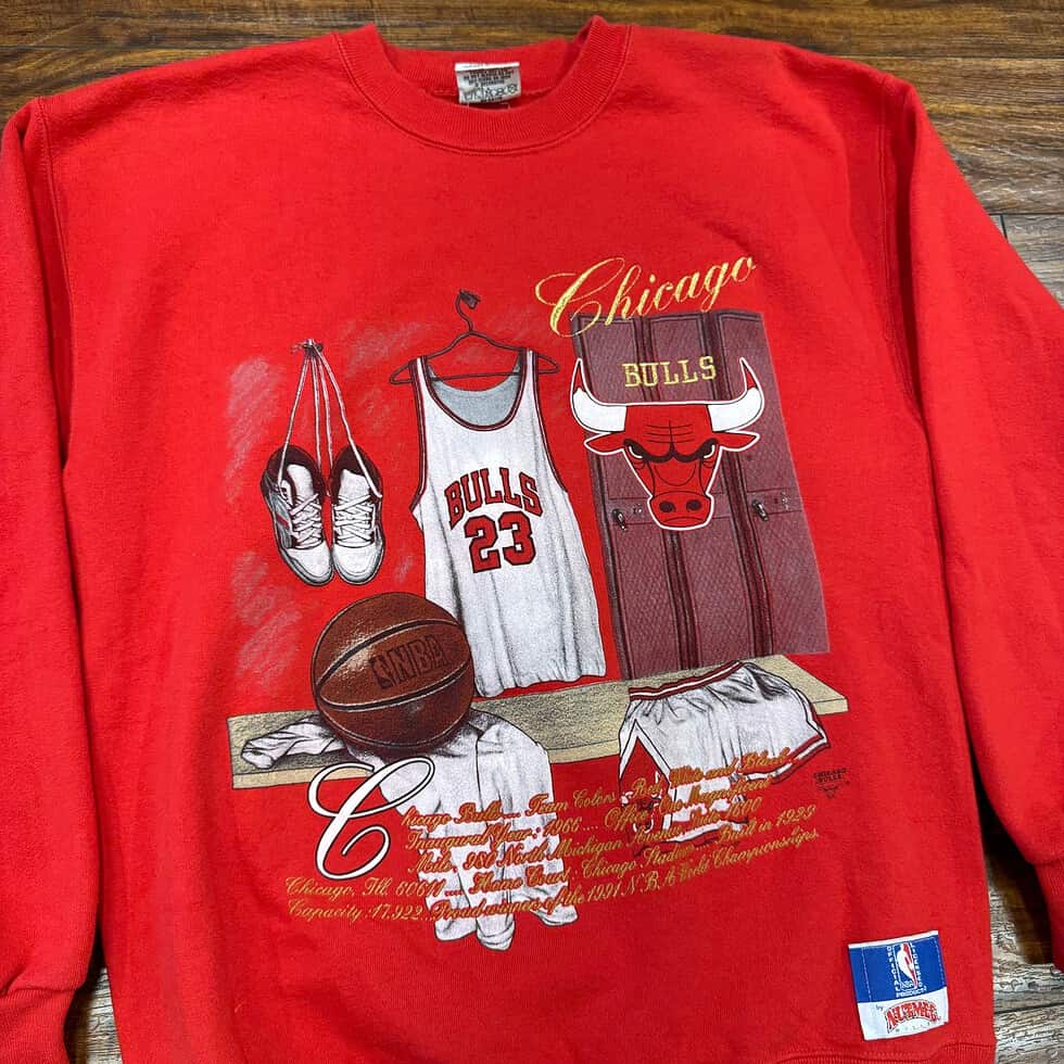 Nutmeg Bulls Locker Room Crew Sz L - Image 2