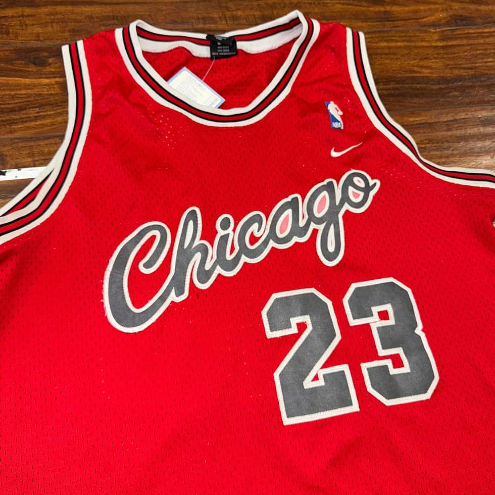 Nike Chicago Bulls Michael Jordan Jersey Sz L - Image 2