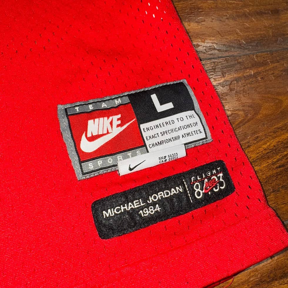 Nike Chicago Bulls Michael Jordan Jersey Sz L - Image 3