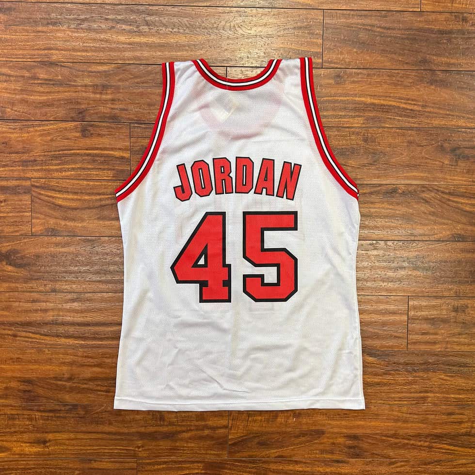 Champion 1995 Bulls 45 Jordan Jersey Sz L - Image 3
