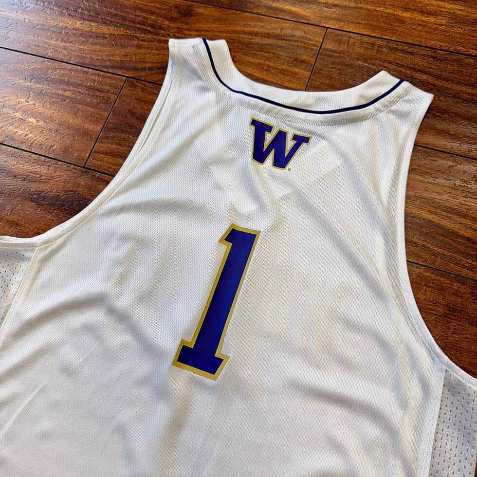 Adidas Huskies Team Issued Jersey Sz M - Image 6