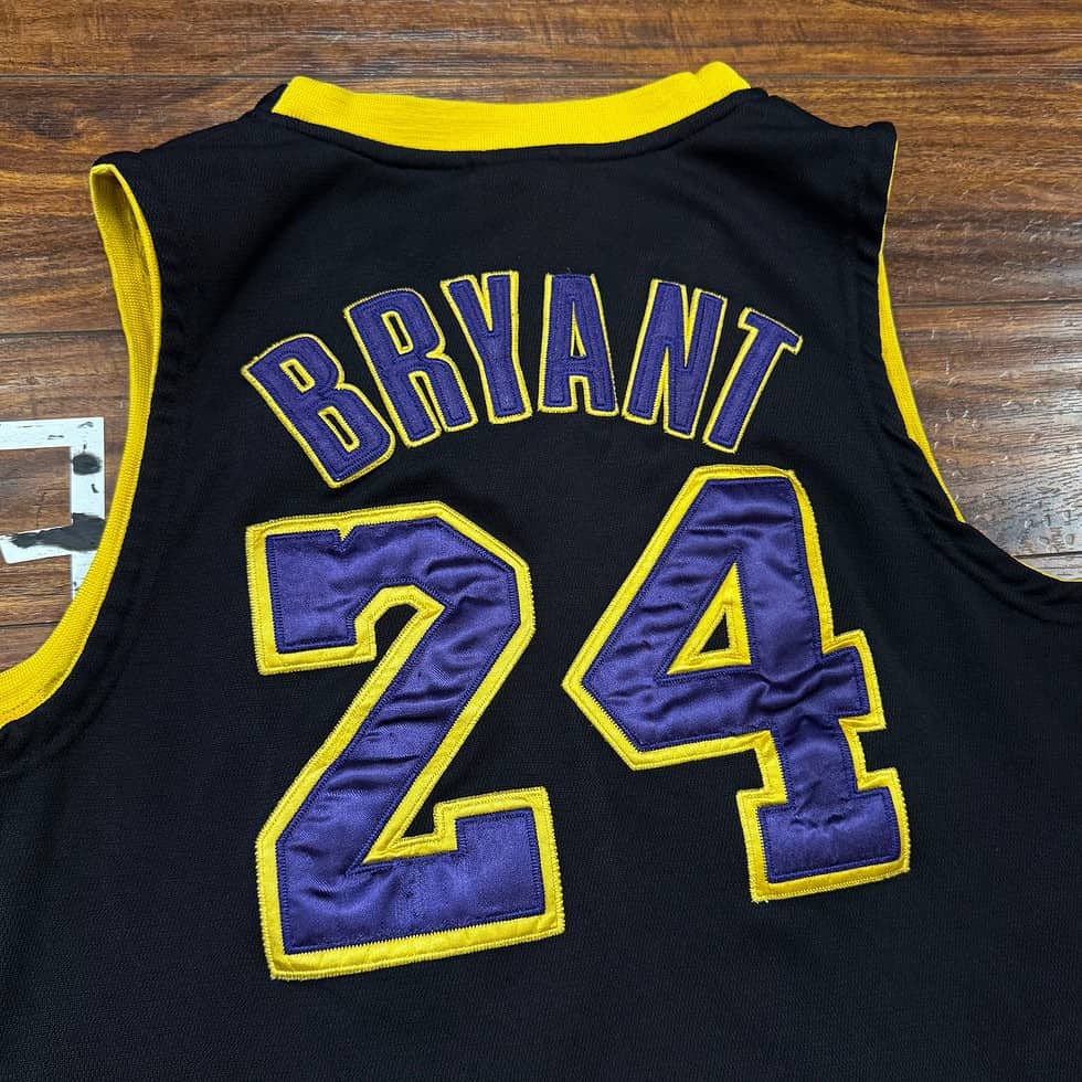 Adidas Los Angeles lakers Kobe Bryant Jersey Sz XL - Image 5