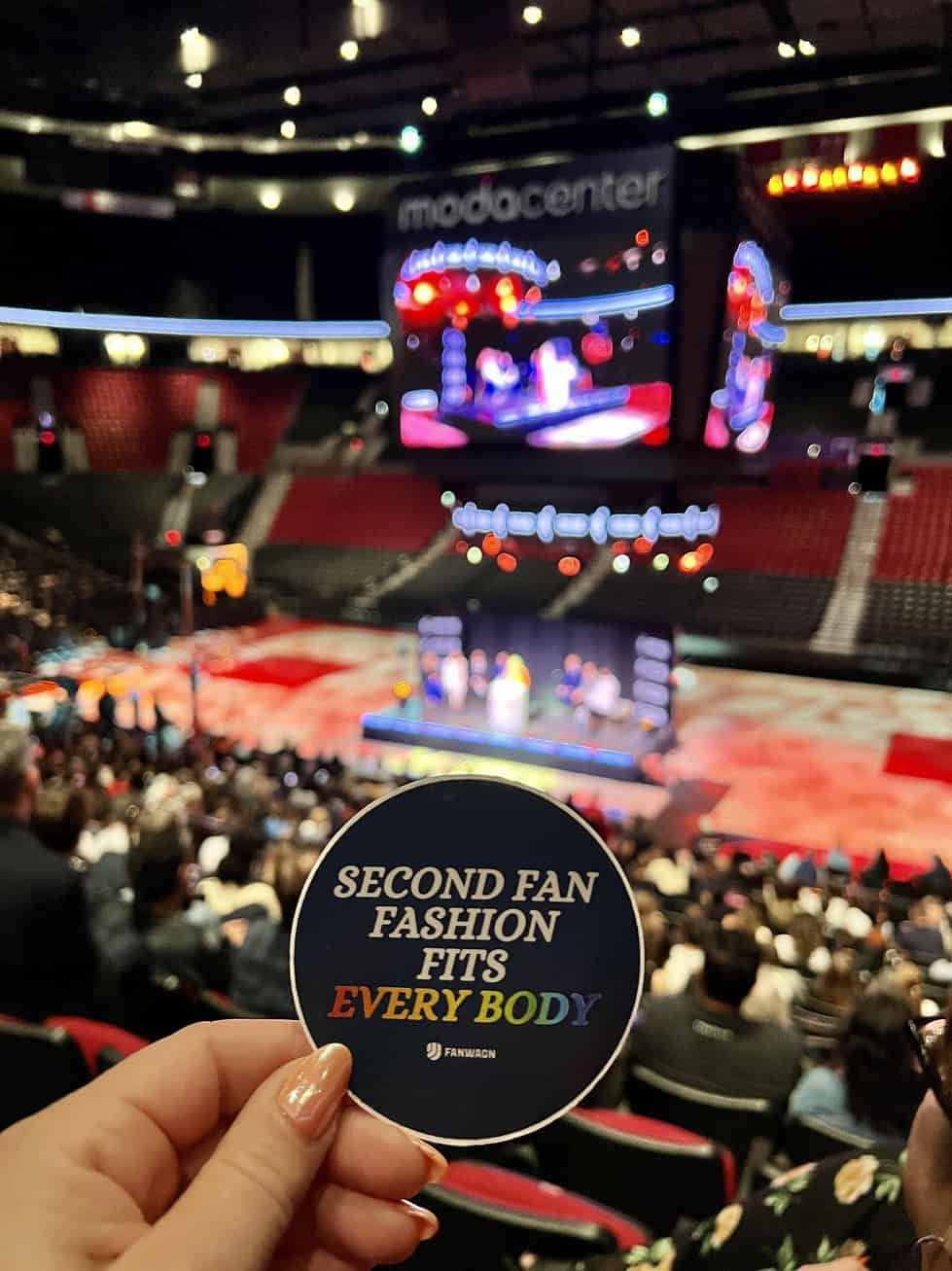 Sticker: Second Fan Fashion Fits Every Body