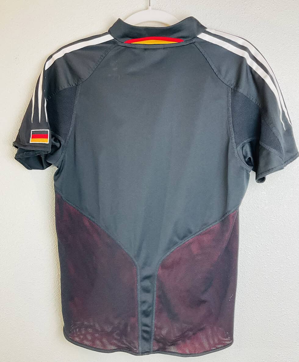 Back view of jersey showing breathable mesh panels