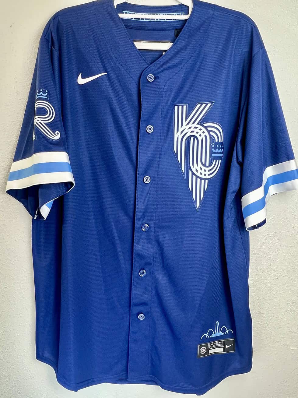 New with tags Kansas City Royals Nike City Connect jersey featuring KC monogram logo.