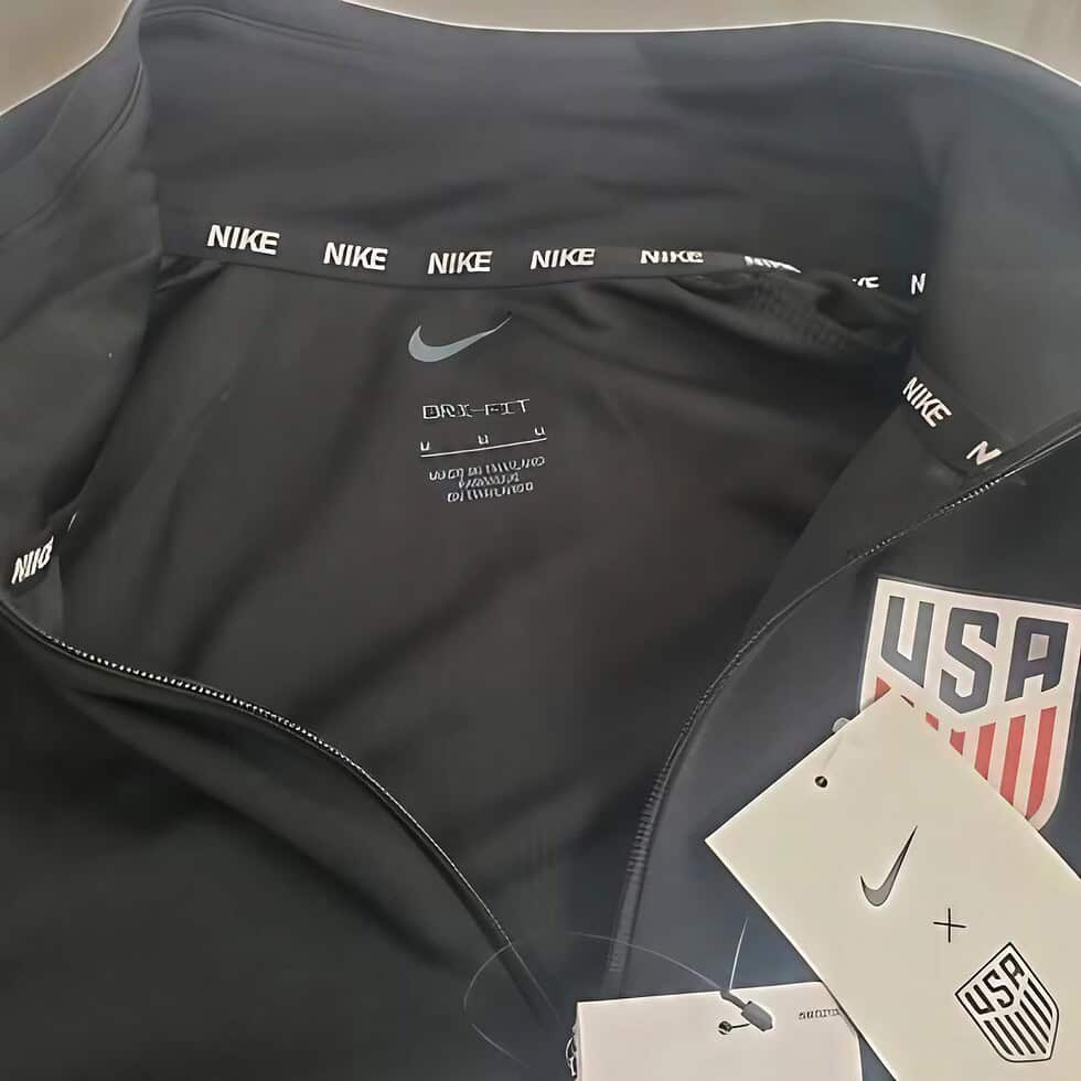 NEW Women’s Nike US Soccer 1/4 Zip Pullover – Black 🇺🇸 - Image 8