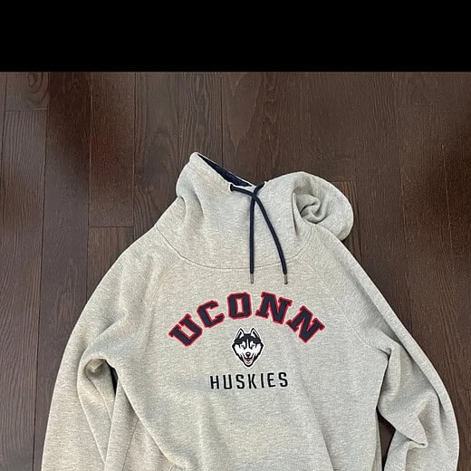 UConn Huskies Women’s Hoodie (L)