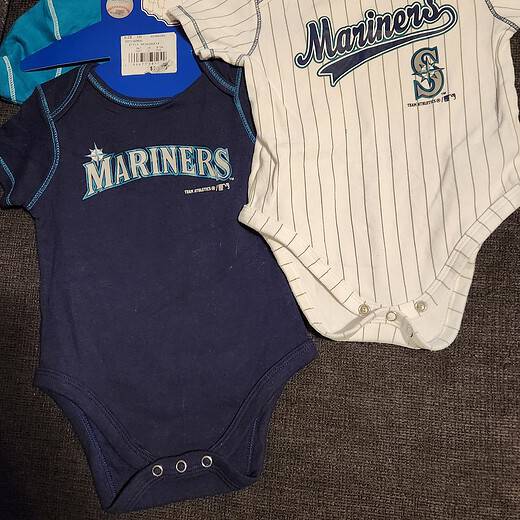 Seattle Mariners onesie new/ like new set