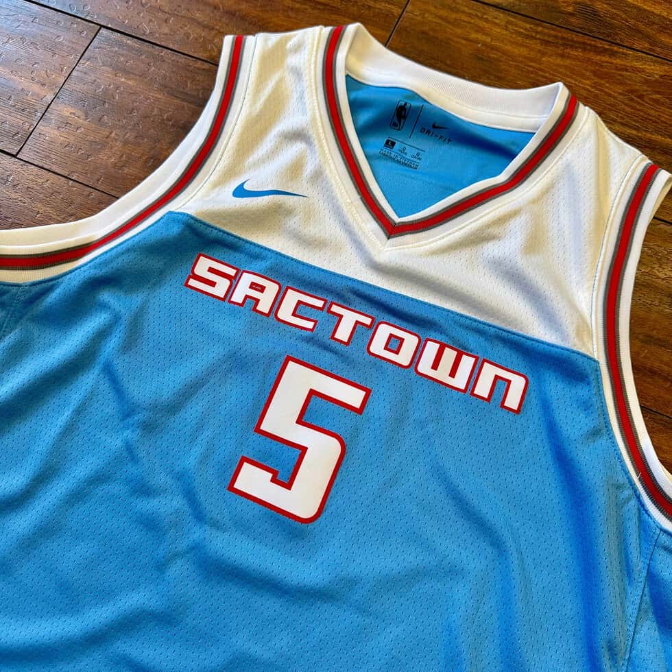 NWT Nike Kings De'Aaron Fox Jersey Youth L - Image 3