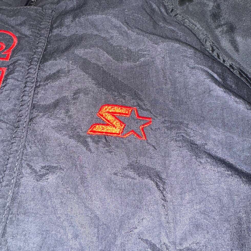 Starter Chicago Bulls Puffer Jacket Sz S - Image 7