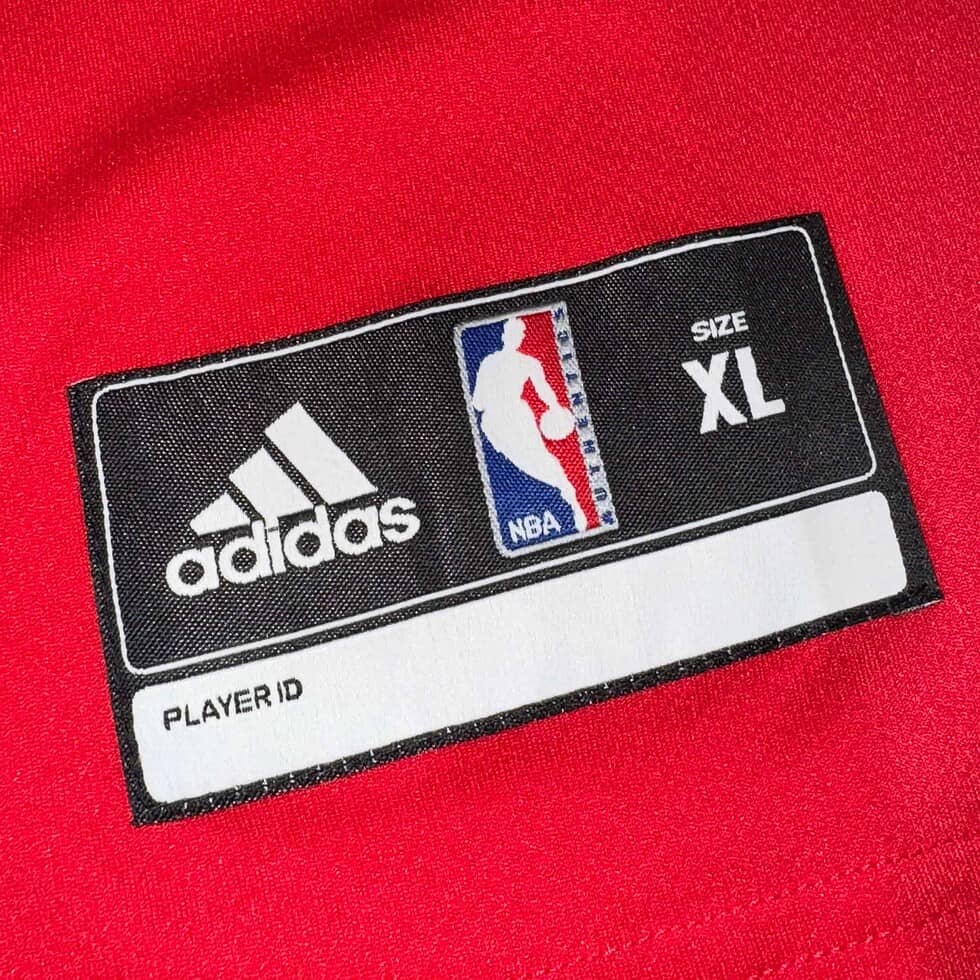 NWT Adidas Signed CJ McCollum Jersey Sz XL - Image 4