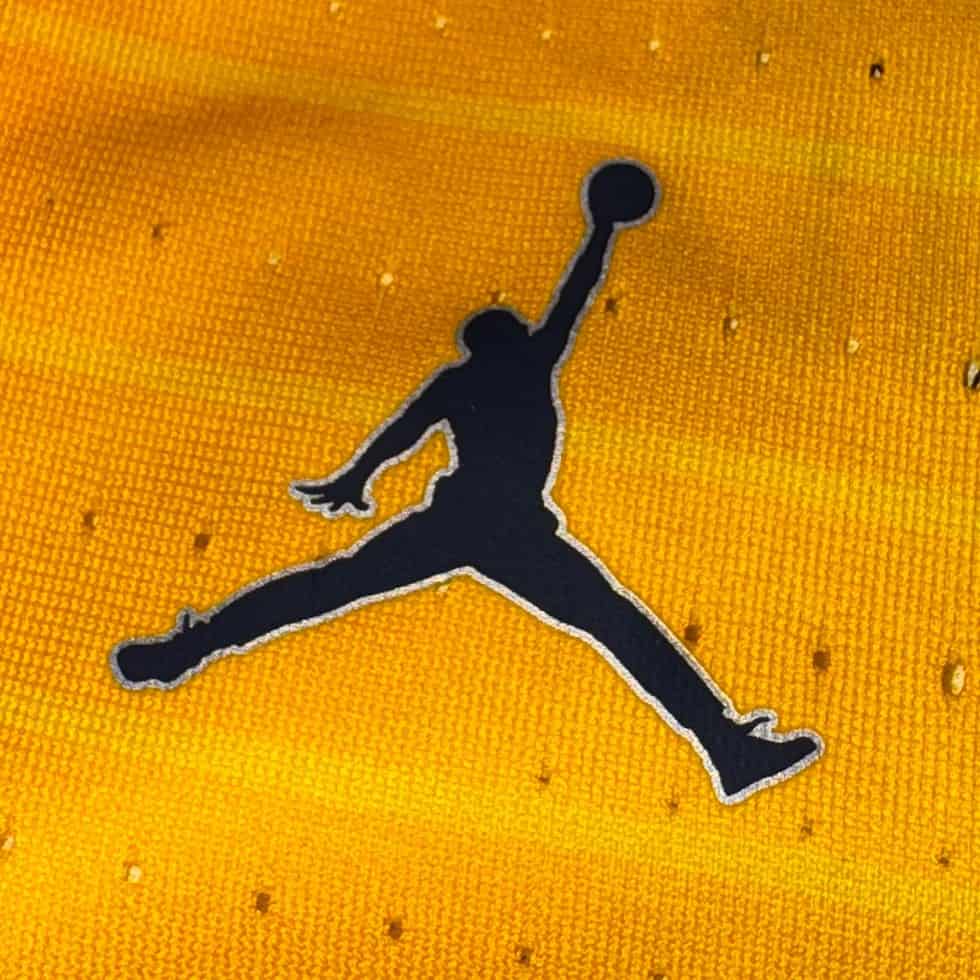Jordan Team-Issued Yellow Marquette Jersey Sz XL + 4”Length - Image 5