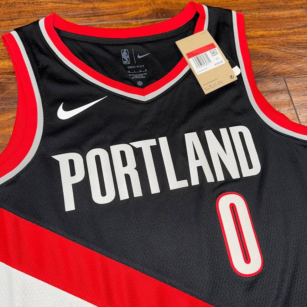 NWT Nike Portland Trail Blazers  BLK Jersey Sz L - Image 3