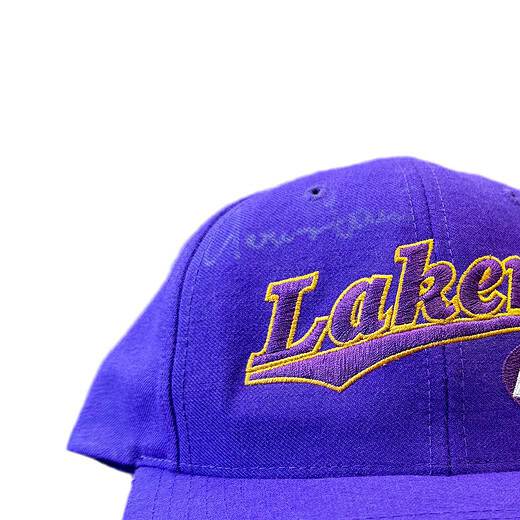 Twins 90’s Lakers Jerry West Autographed Hat