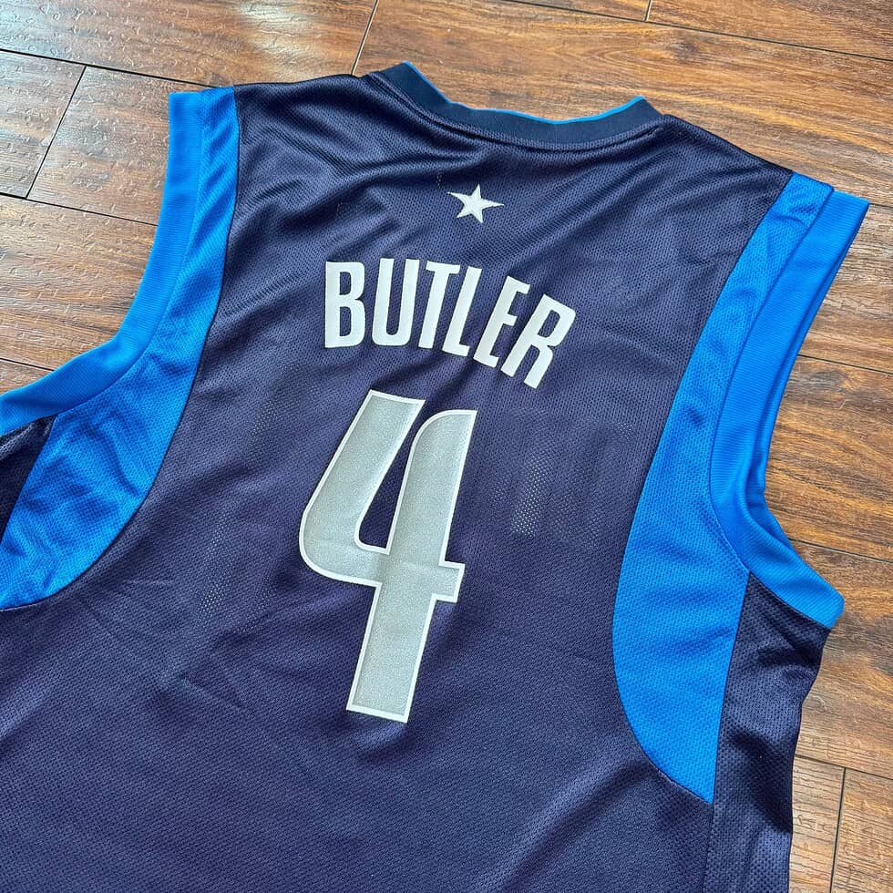 NWT Adidas 2010 Dallas Caron Butler Jersey Sz M - Image 5