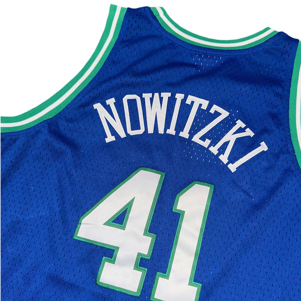 Mitchell & Ness Dallas Mavericks Dirk Nowitzki Jersey Sz YXL - Image 5