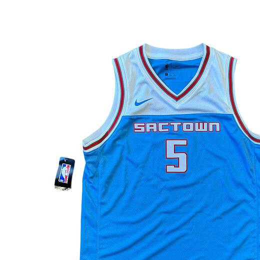 NWT Nike Kings De'Aaron Fox Jersey Youth L