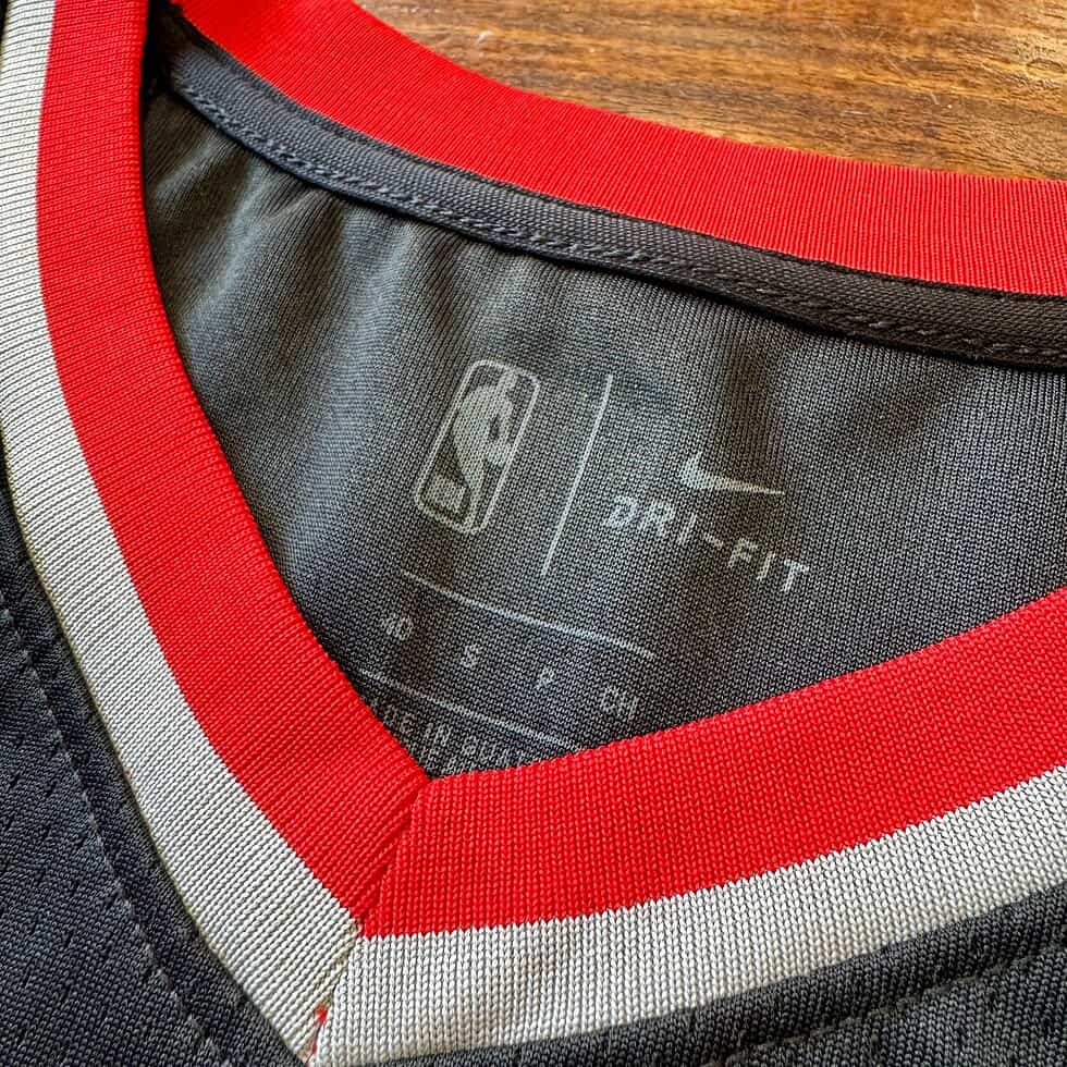 Nike Swingman Blazers Damian Lillard Jersey Sz S - Image 4
