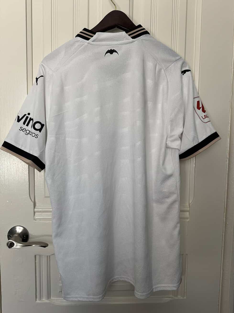 NEW Valencia CF Men's Large Jersey - Image 2