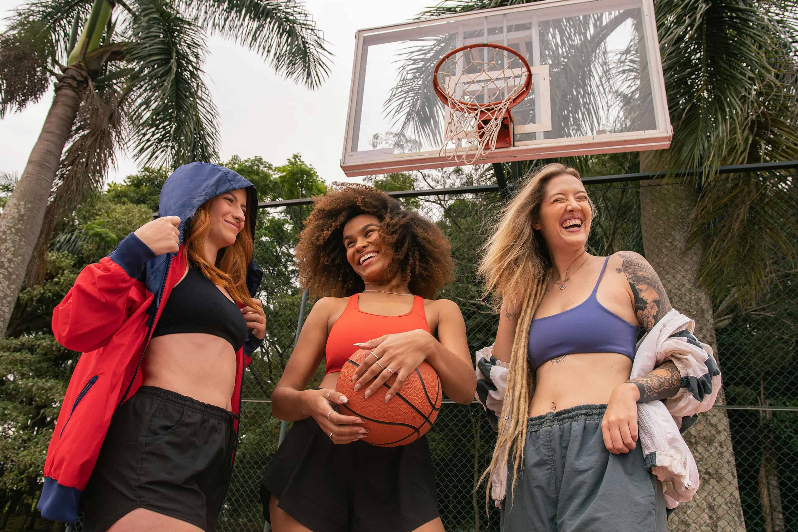 The Ultimate Guide to Selling Women’s Sports Apparel on FanWagn