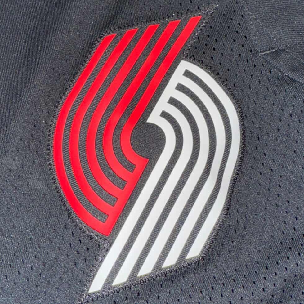 Nike Authentic Portland Trail Blazers Shorts Sz XL - Image 4