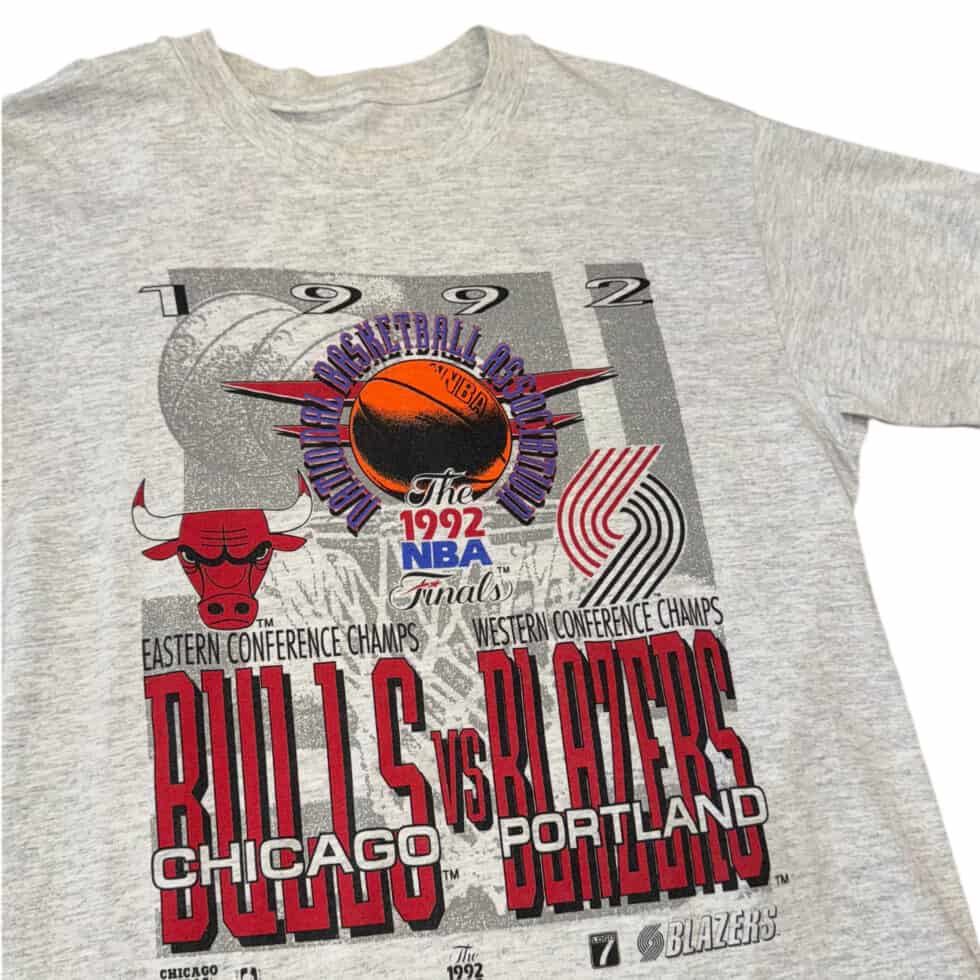 Logo 7 Grey 1992 Bulls vs. Blazers Tee Sz L - Image 2