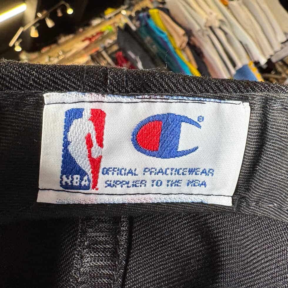 NWOT Champion Vancouver Grizzlies Hat - Image 5