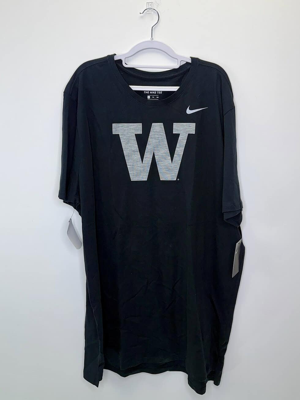Washington Huskies Black “W” Nike Tee (2XL, NWT)