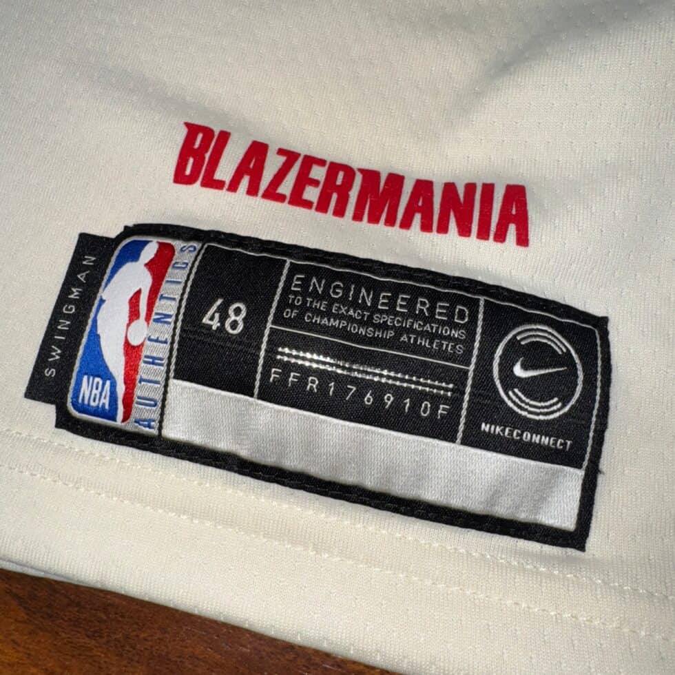 Nike Rip City Portland Trail Blazers CJ McCollum Jersey Sz L - Image 3