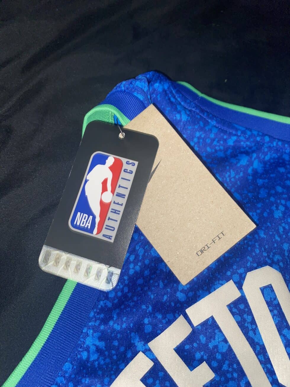 Giannis Antetokounmpo Jersey - Image 4